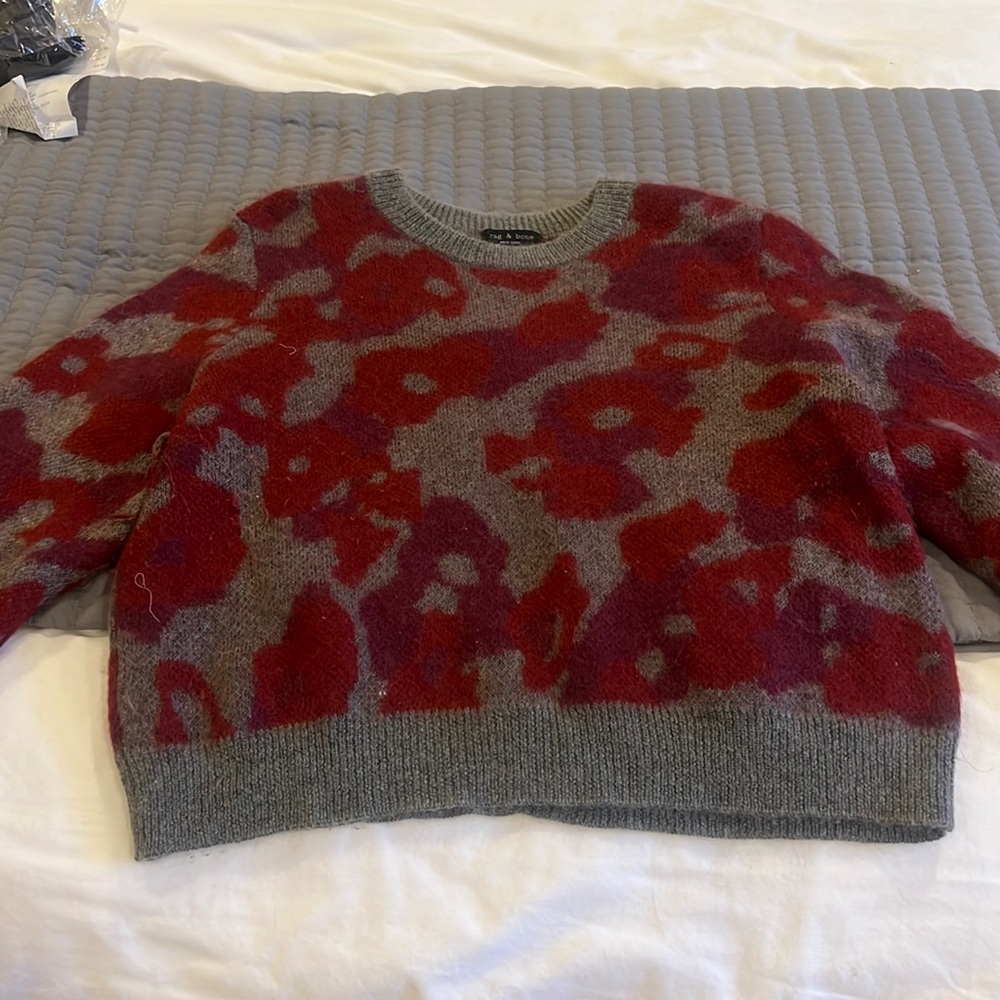 Cashmere sweater